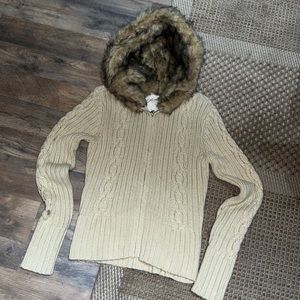 Aeropostale| Y2K Knitted Hooded with Faux Fur